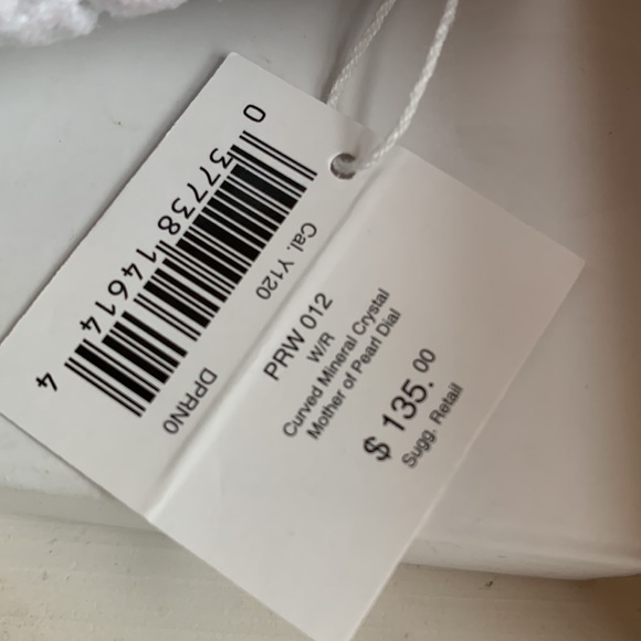 NWT Pulsar Gold Tone Watch with Mother of Pearl Face - Picture 3 of 10